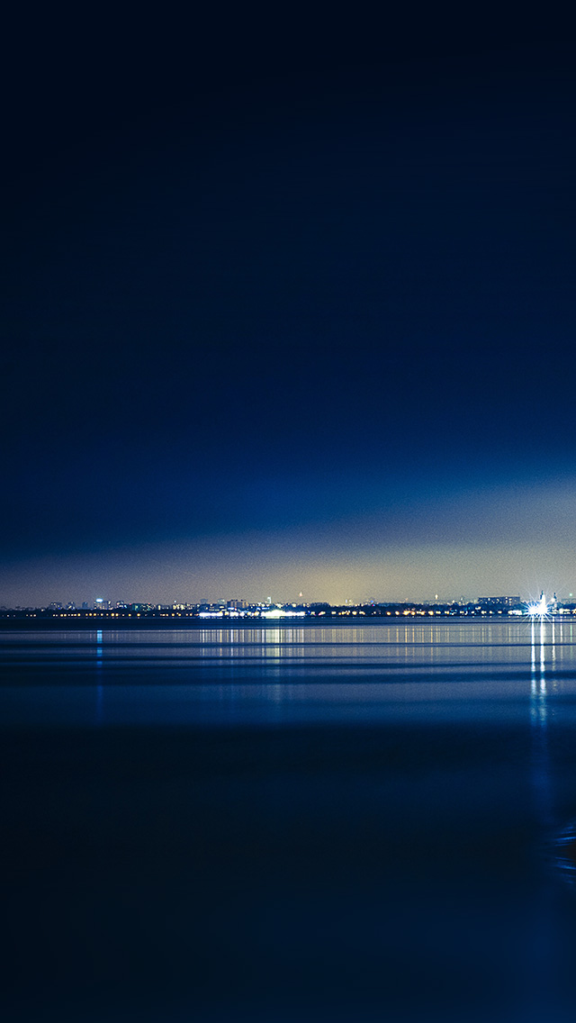 唯美海边城市夜景图