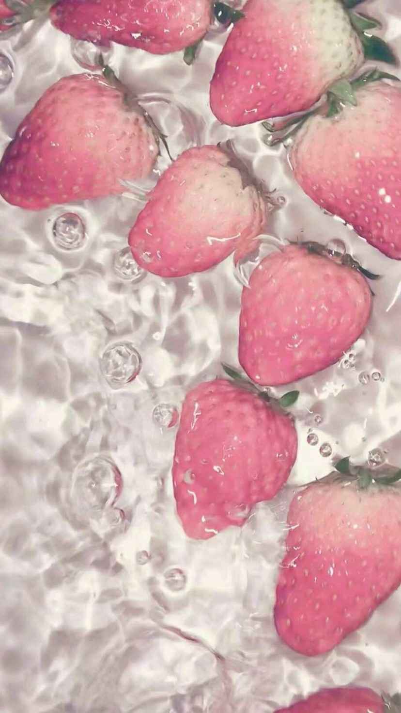 粉色草莓图片 小清新