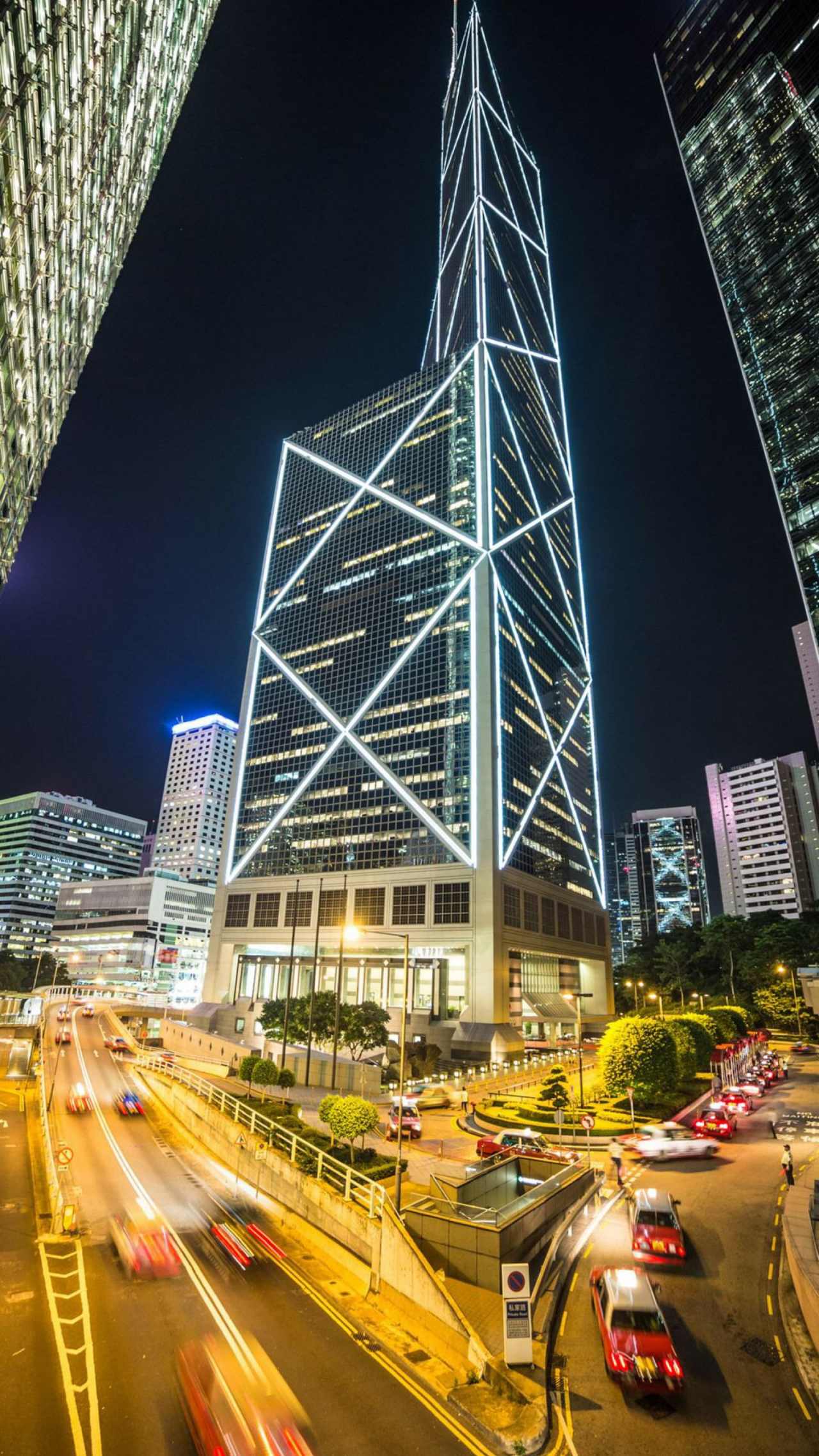 香港城市道路大楼灯光夜景手机壁纸