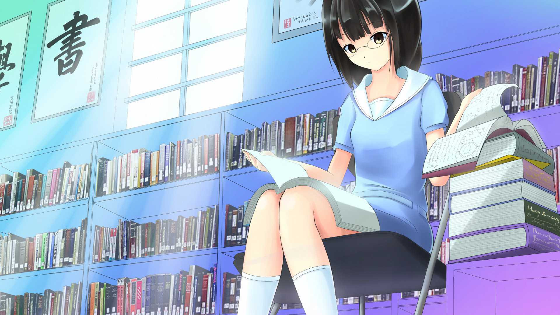 女生，眼镜，图书馆，书籍，梯子，动漫桌面壁纸